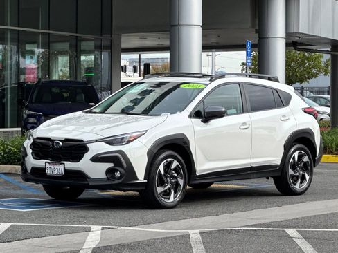 Certified 2025 Subaru Crosstrek 2.5i Limited w/ Crosstrek Mirror Package image 10