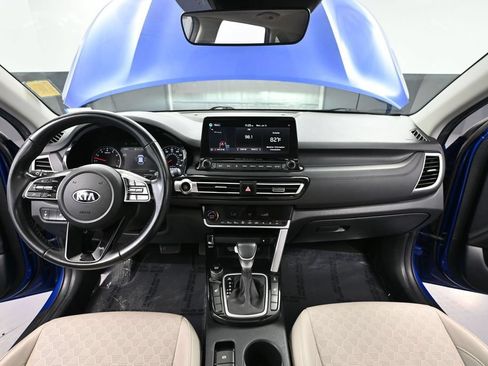 Used 2021 Kia Seltos SX w/ SX Sunroof Package AWD/4WD image 27