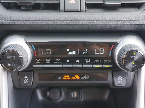 Certified 2025 Toyota RAV4 XLE AWD/4WD image 12