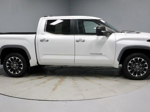 Used 2024 Toyota Tundra Limited AWD/4WD image 12