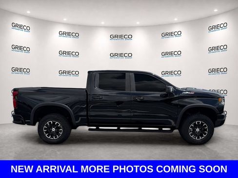 Used 2024 Chevrolet Silverado 1500 ZR2 AWD/4WD image 8