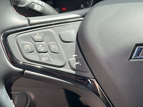 Used 2022 Chevrolet Equinox RS FWD image 16
