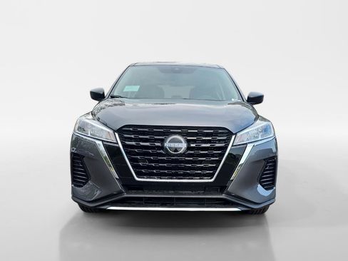 New 2025 Nissan Kicks Play S image 8