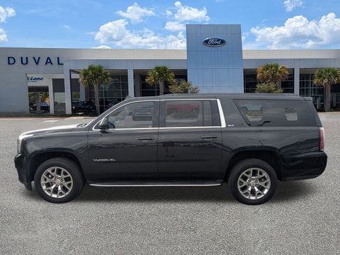 Used 2020 GMC Yukon XL SLT w/ HD Trailering Package image 7