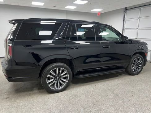 Used 2023 Cadillac Escalade Sport AWD/4WD image 10