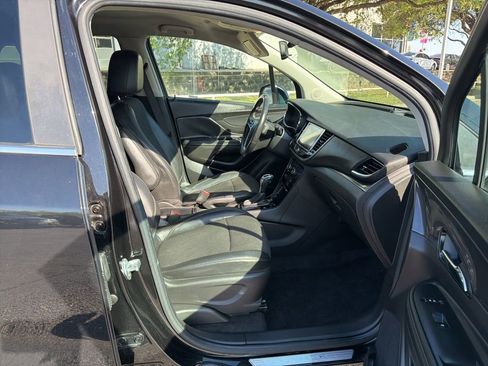 Used 2019 Buick Encore Preferred w/ Safety Package FWD image 31