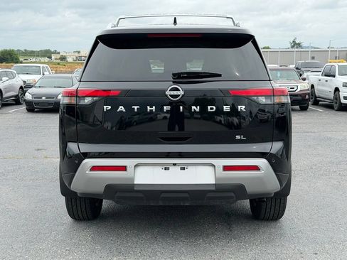 Used 2025 Nissan Pathfinder SL FWD image 6