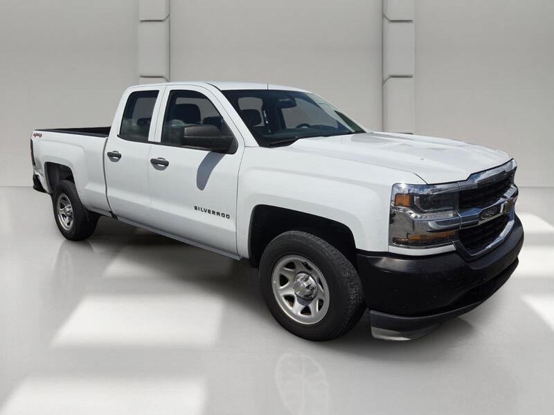 Used 2018 Chevrolet Silverado 1500 W/T w/ Trailering Package AWD/4WD image 2