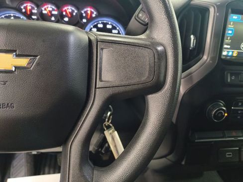 Used 2019 Chevrolet Silverado 1500 Custom AWD/4WD image 17