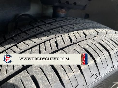 Used 2025 Chevrolet TrailBlazer LT AWD/4WD image 27