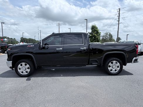 Used 2024 Chevrolet Silverado 2500 LTZ w/ LTZ Premium Texas Edition AWD/4WD image 5