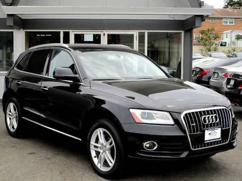 Used 2017 Audi Q5 2.0T Premium Plus w/ Technology Package image 7