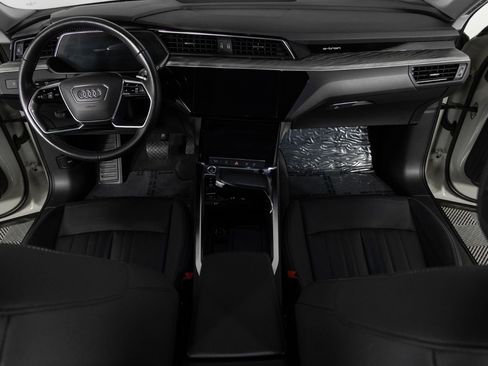 Used 2021 Audi e-tron Premium w/ Convenience Plus Package image 34