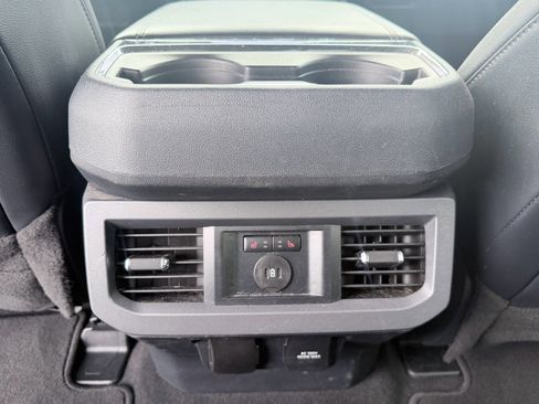 Used 2024 Ford F250 Lariat AWD/4WD image 32