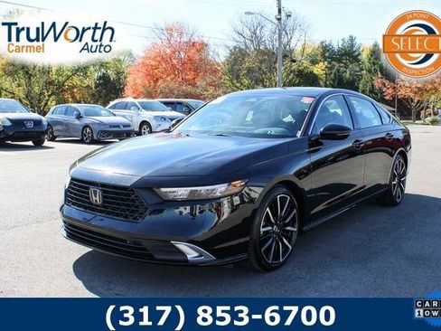 Used 2023 Honda Accord Touring image 1