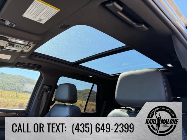 Used 2022 Chevrolet Tahoe LT w/ Luxury Package AWD/4WD image 25
