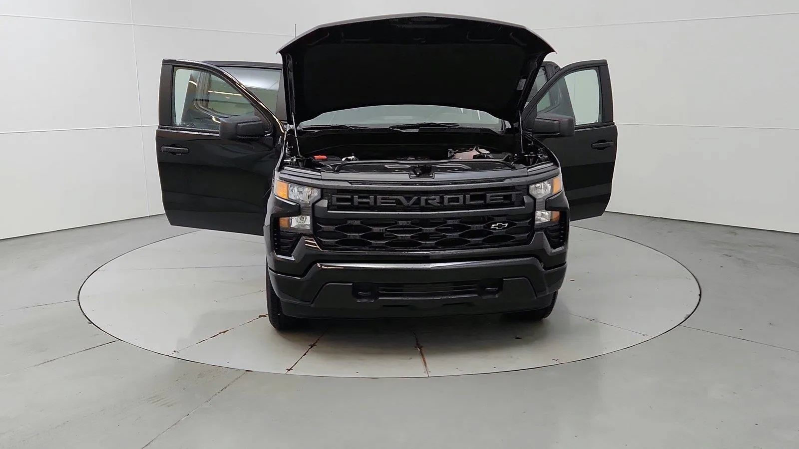 Used 2023 Chevrolet Silverado 1500 Custom w/ LPO, Dark Essentials Package AWD/4WD image 10