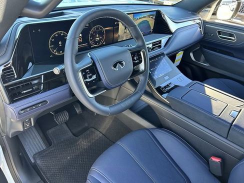 New 2026 INFINITI QX80 4WD image 18