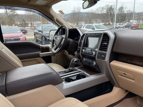Used 2019 Ford F150 Lariat w/ Equipment Group 502A Luxury image 8