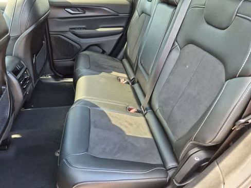 Used 2024 Jeep Grand Cherokee Altitude AWD/4WD image 20