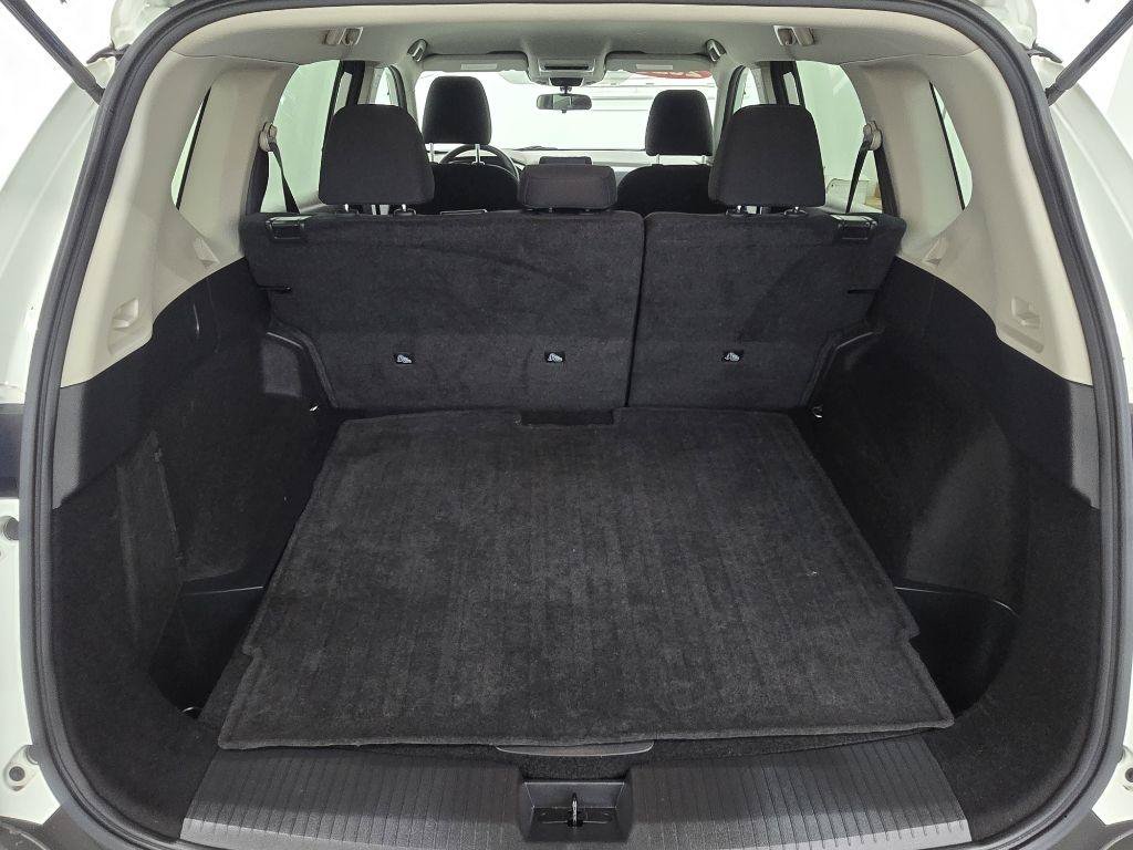 Used 2023 Nissan Rogue S FWD image 13