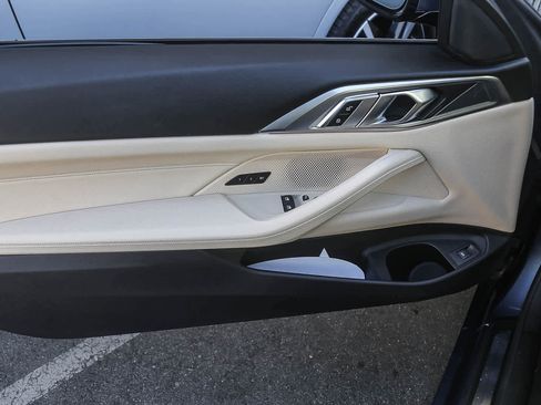 Used 2022 BMW 430i Coupe w/ Convenience Package image 17