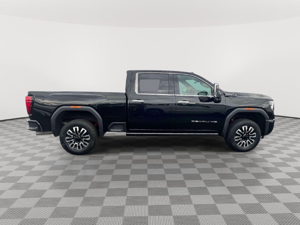 Used 2024 GMC Sierra 2500 Denali Ultimate AWD/4WD image 4