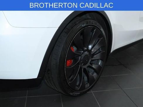 Used 2023 Tesla Model Y Performance AWD/4WD image 14