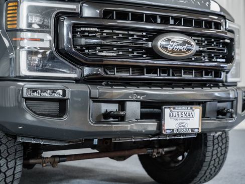 Used 2021 Ford F350 Lariat image 11