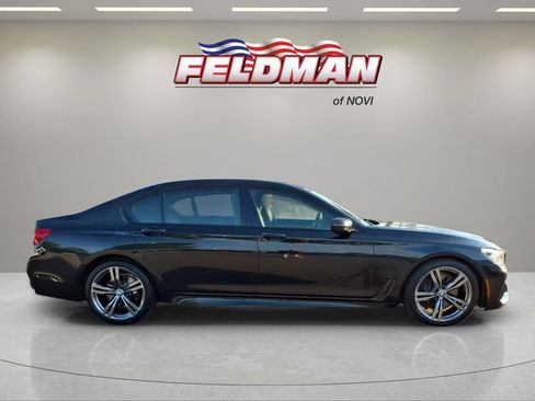 Used 2016 BMW 750i RWD image 7