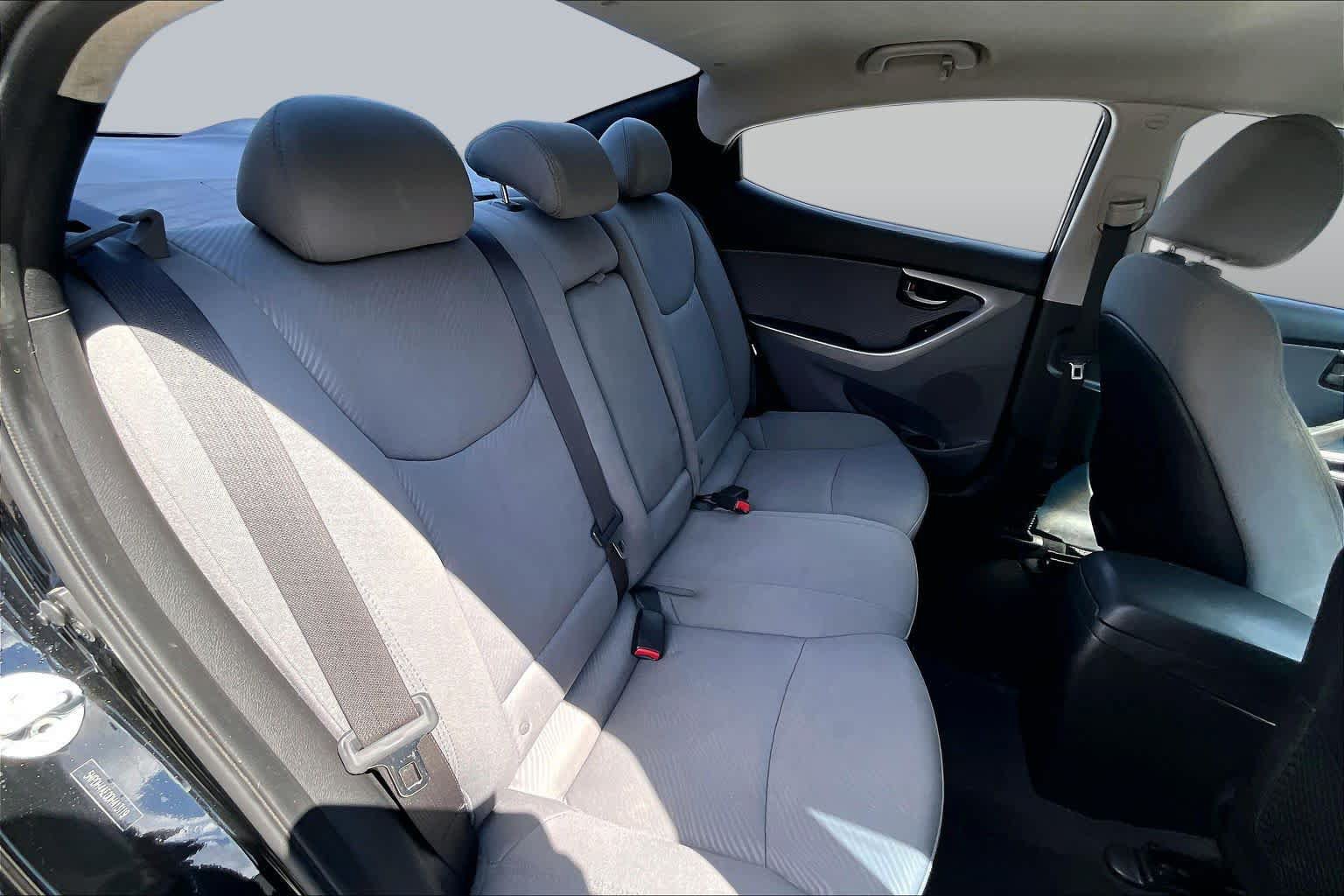 Used 2013 Hyundai Elantra GLS w/ Preferred Pkg FWD image 17