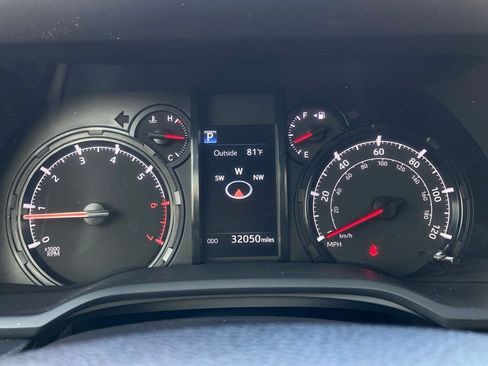 Certified 2024 Toyota 4Runner SR5 Premium AWD/4WD image 15