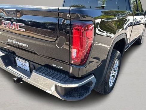 Used 2025 GMC Sierra 1500 SLT image 11