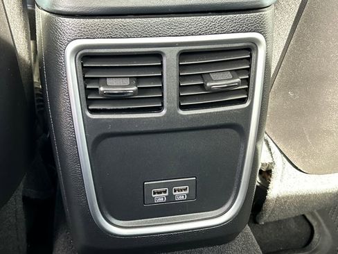 Used 2023 Dodge Charger R/T w/ Harman/Kardon Audio Group image 21