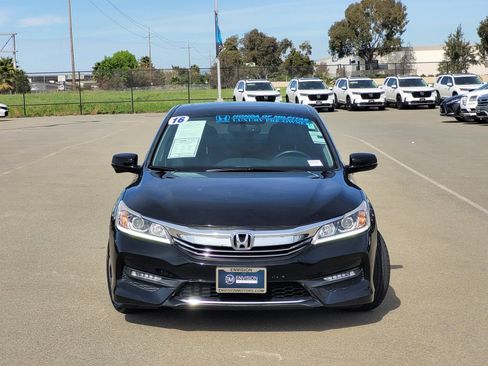 Used 2016 Honda Accord EX-L image 2