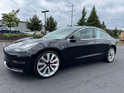 Used 2018 Tesla Model 3 Long Range AWD/4WD image 5