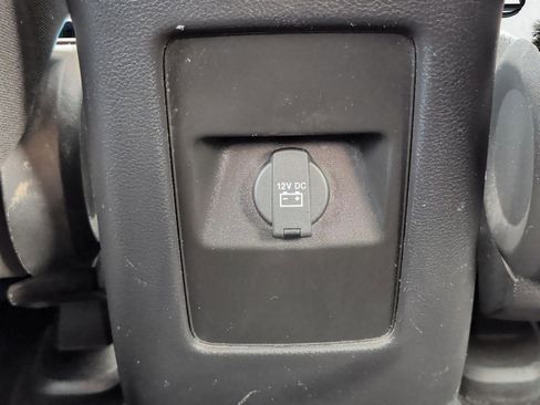 Used 2019 Dodge Journey SE FWD image 24