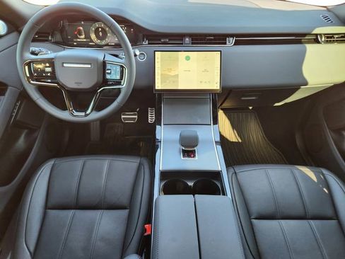 Used 2025 Land Rover Range Rover Evoque Dynamic SE image 27