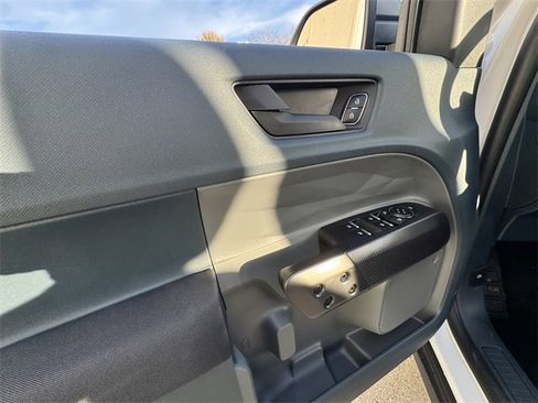 New 2025 Ford Maverick XL w/ Equipment Group 101A image 21