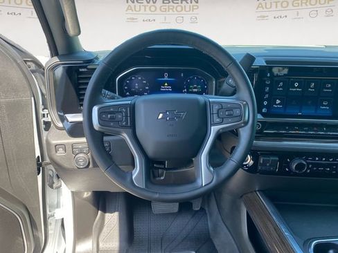 Used 2025 Chevrolet Silverado 2500 LT w/ Trail Boss Package AWD/4WD image 12