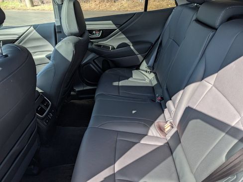 Certified 2025 Subaru Outback Limited AWD/4WD image 18