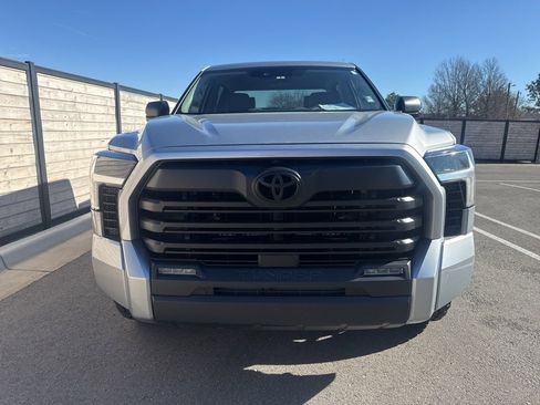 Used 2023 Toyota Tundra SR5 image 3