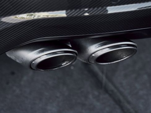 Used 2024 Lamborghini Urus Performante image 16