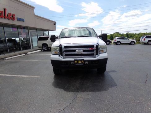 Used 2005 Ford F250 XLT AWD/4WD image 3