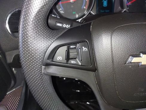 Used 2015 Chevrolet Cruze LT FWD image 23