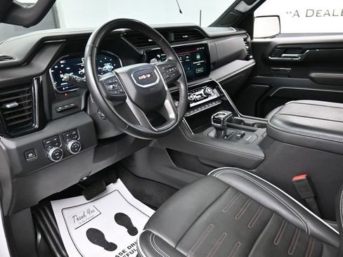Used 2024 GMC Sierra 1500 AT4X image 18