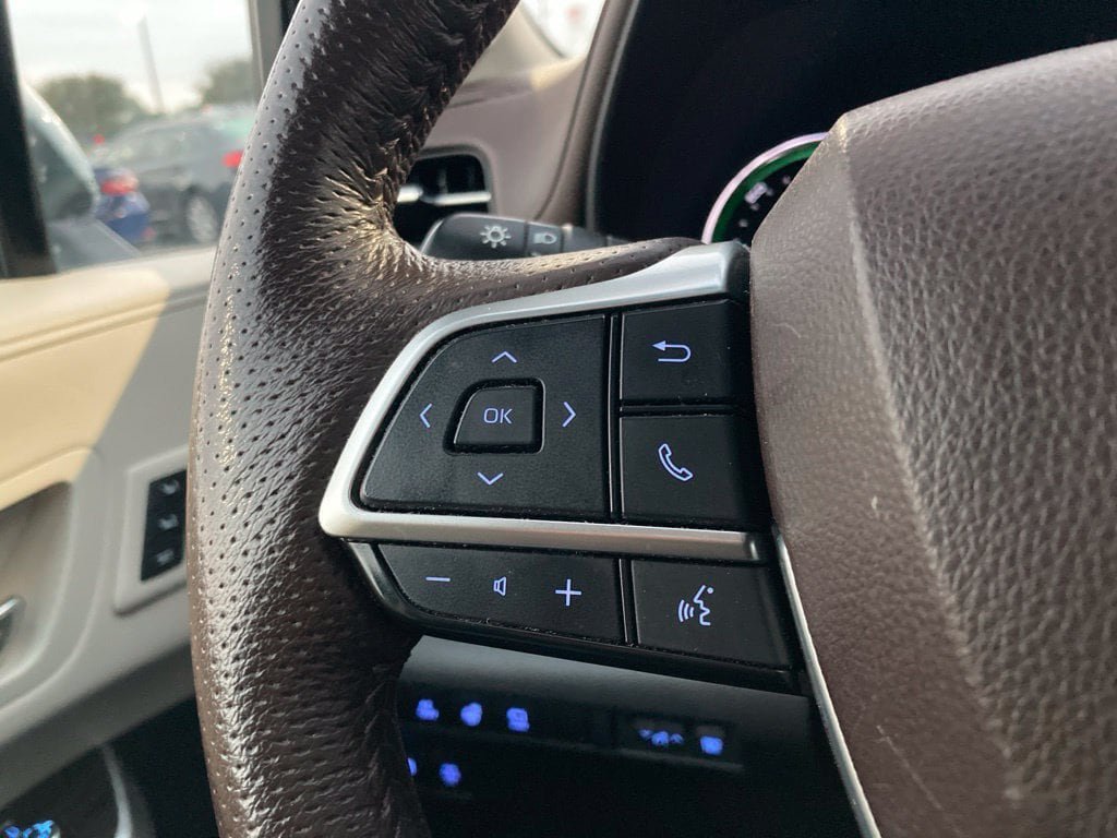 Certified 2024 Toyota Sienna Platinum FWD image 14
