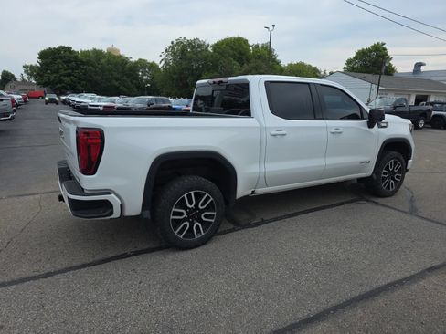 Used 2023 GMC Sierra 1500 AT4 w/ Technology Package AWD/4WD image 3