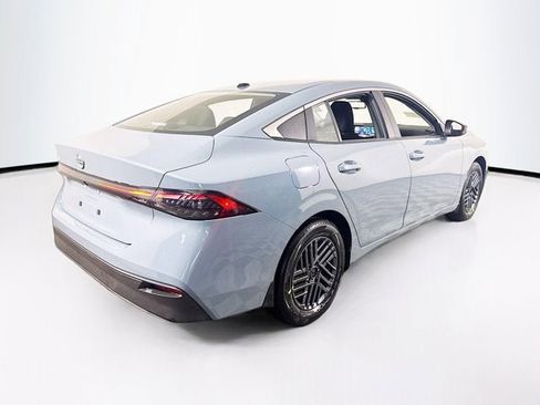 New 2026 Nissan Sentra SV image 5