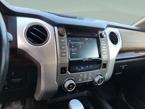 Used 2016 Toyota Tundra Limited image 12